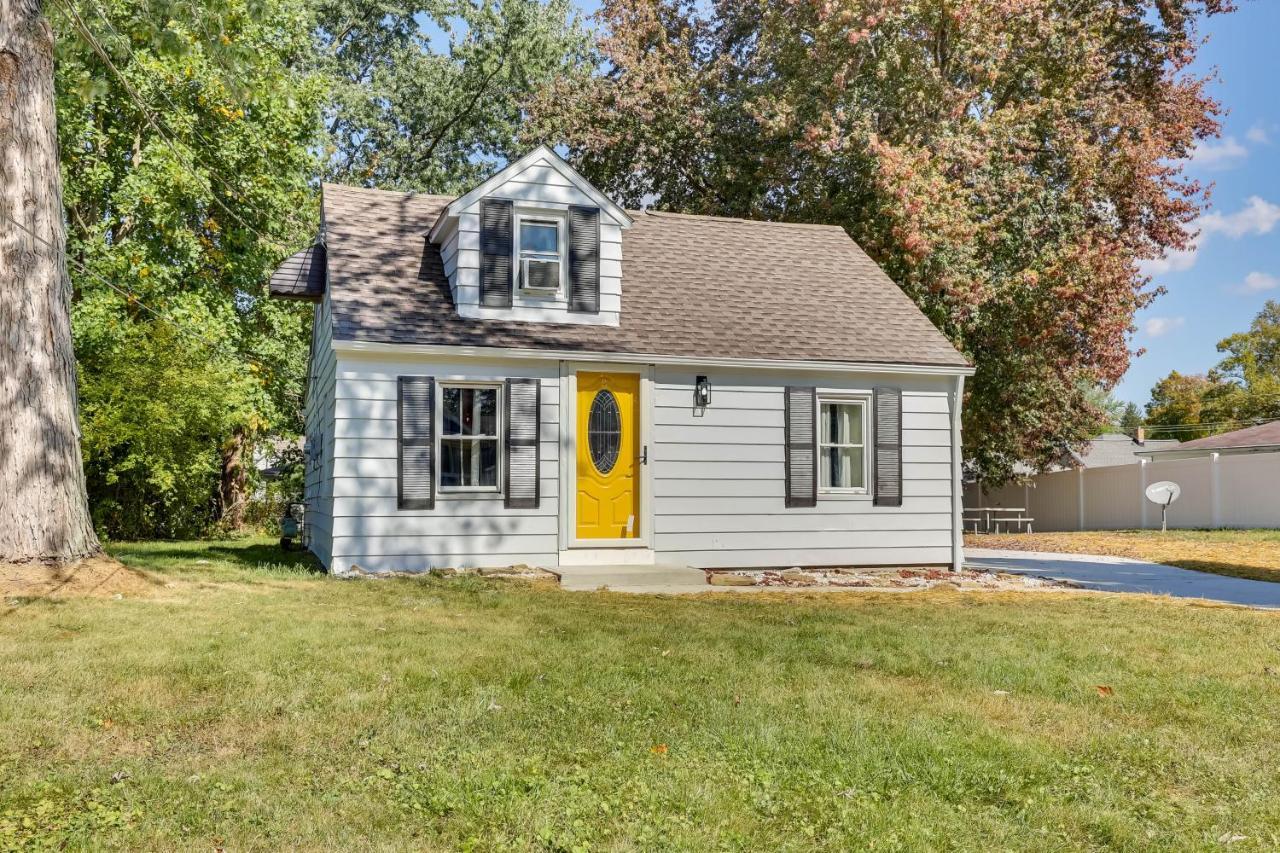 Modern Northfield Cottage With Yard! Kültér fotó